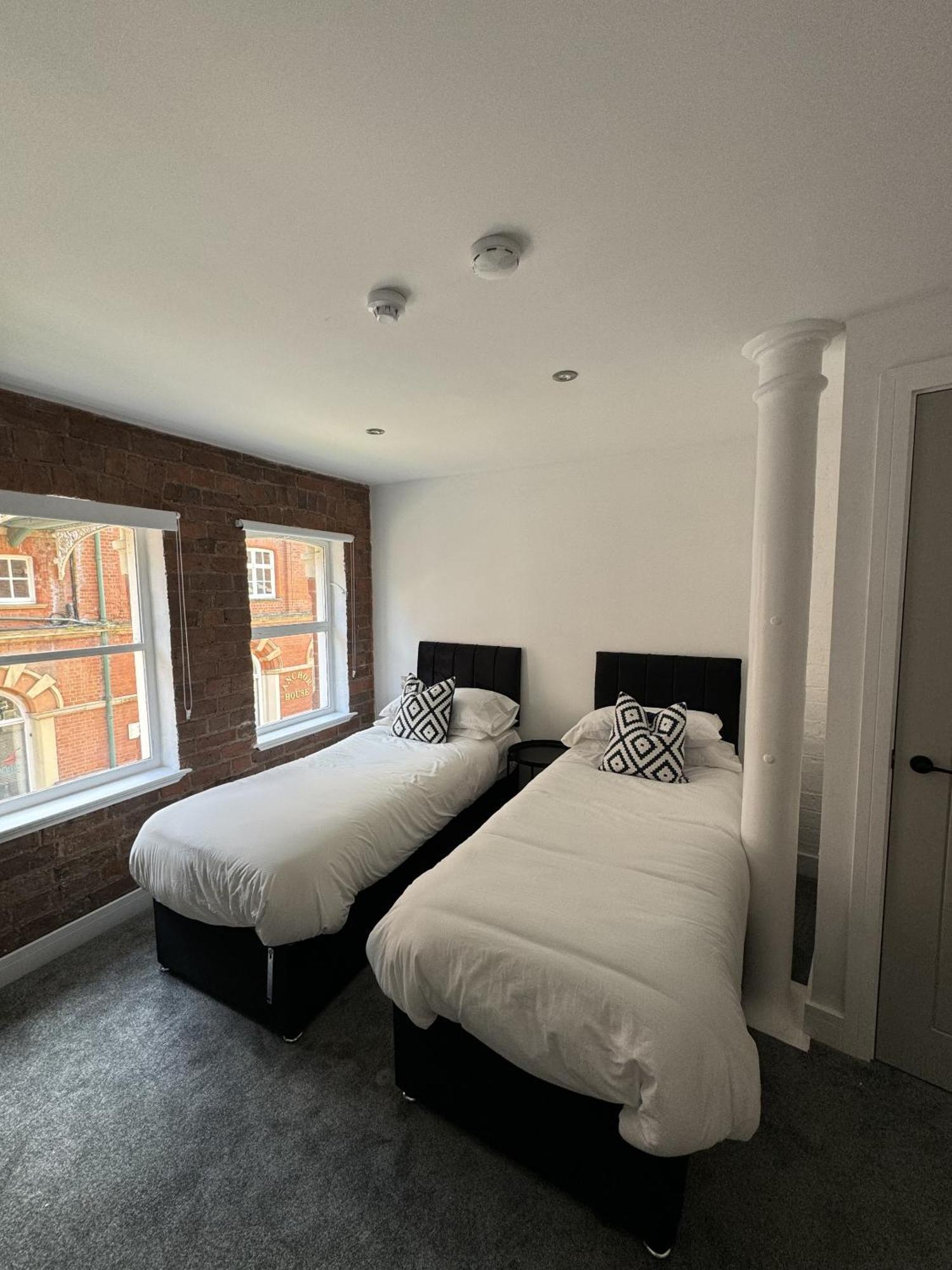 Central Hull Apartments 킹스턴어폰헐 객실 사진