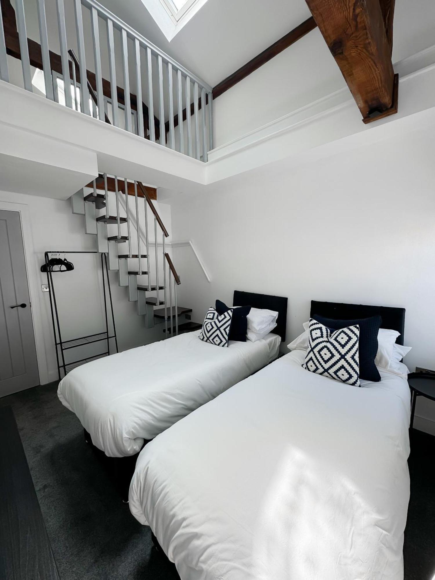 Central Hull Apartments 킹스턴어폰헐 객실 사진