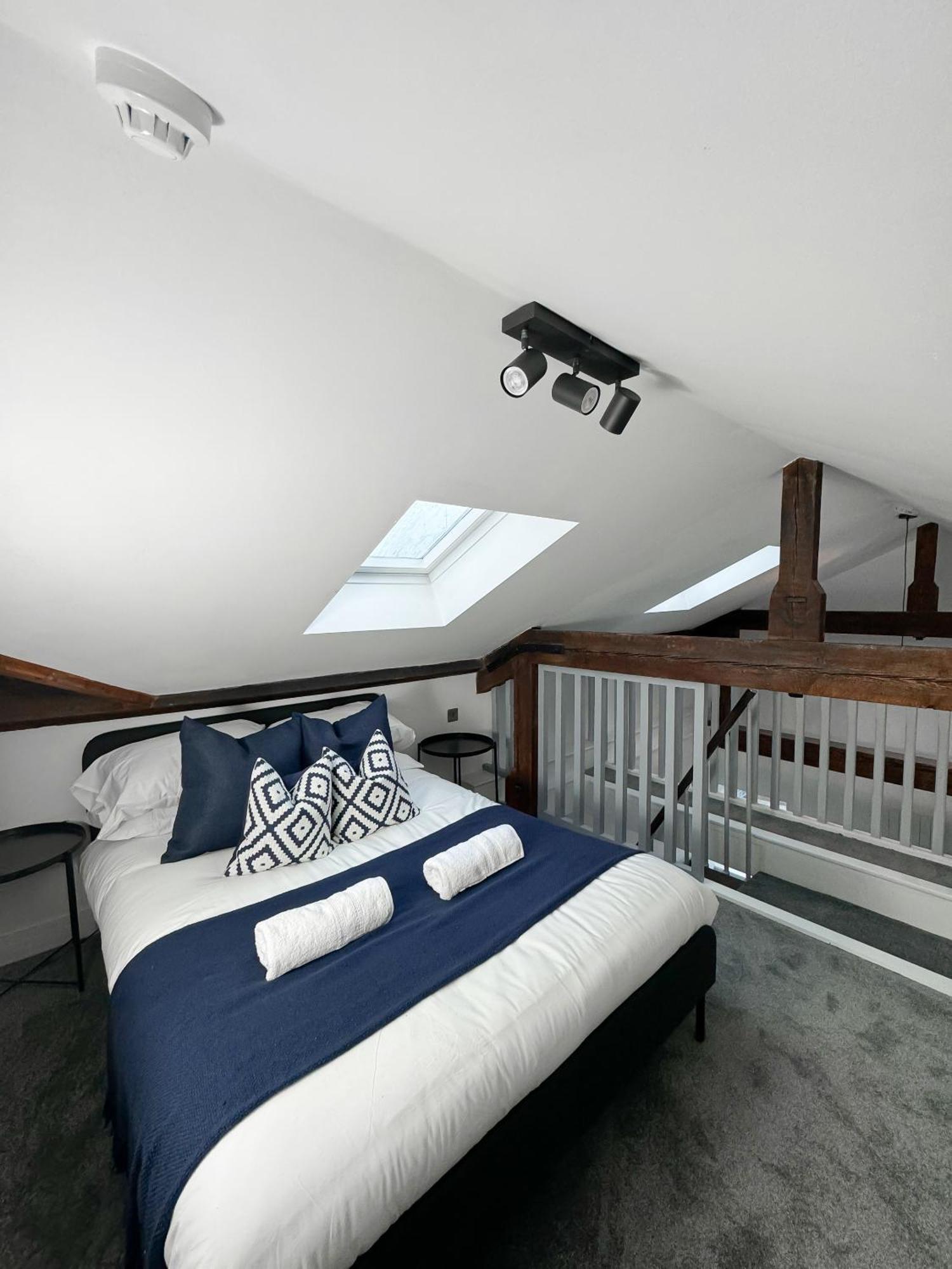 Central Hull Apartments 킹스턴어폰헐 객실 사진